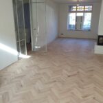 visgraat vloer gelegd door Oude Plank. Experts in het leggen en de verkoop van oude houten vloeren